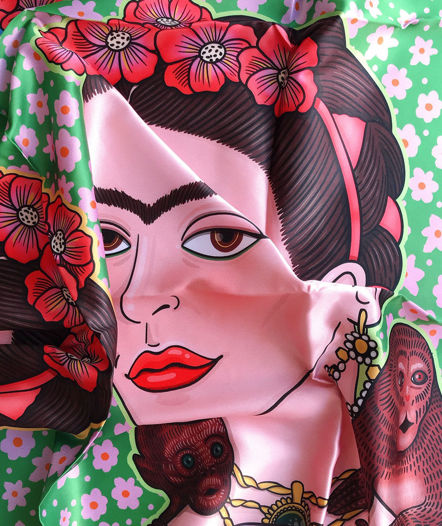 Frida Kahlo Pinker Schal